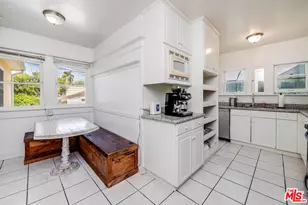 330 N Gower St, Los Angeles, CA 90004 - Photo 11