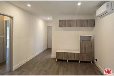 5710 Vineland Ave, North Hollywood, CA 91601 - Photo 7