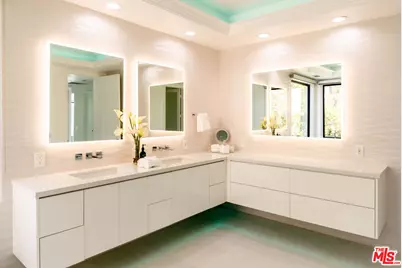 5474 Amber Cir, Calabasas, CA 91302 - Photo 23