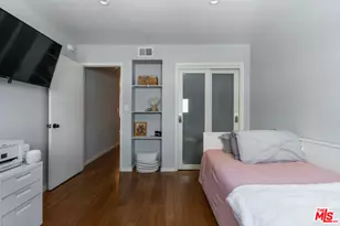 11260 Overland Ave, Culver City, CA 90230 - Photo 15