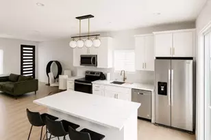 10744 Aqua Vista St, Studio City, CA 91602 - Photo 17