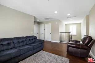19850 Holly Dr, Santa Clarita, CA 91350 - Photo 23