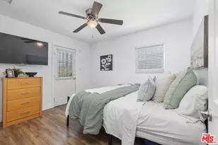 1929 W 65th Pl, Los Angeles, CA 90047 - Photo 11