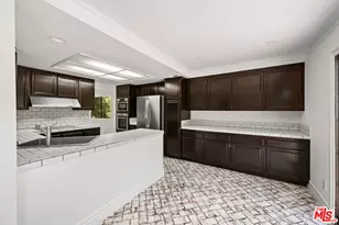 1844 Michael Ln, Pacific Palisades, CA 90272 - Photo 13
