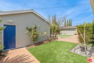 9313 Hayvenhurst Ave, North Hills, CA 91343 - Photo 27