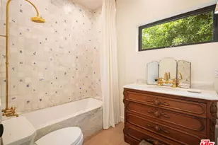 3640 Mandeville Canyon Rd, Los Angeles, CA 90049 - Photo 35