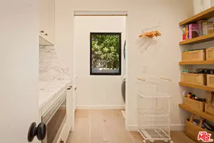 3640 Mandeville Canyon Rd, Los Angeles, CA 90049 - Photo 37