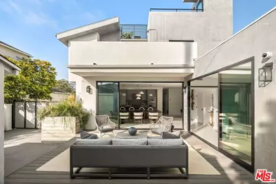 3401 Keeshen Dr, Los Angeles, CA 90066 - Photo 11