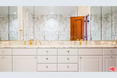 1220 Roxbury Dr #302, Los Angeles, CA 90035 - Photo 31