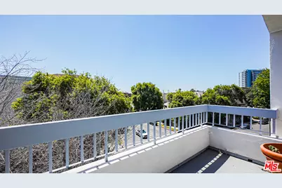 1220 Roxbury Dr #302, Los Angeles, CA 90035 - Photo 25