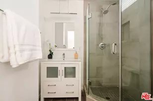 121 S Palm Dr, Beverly Hills, CA 90212 - Photo 25