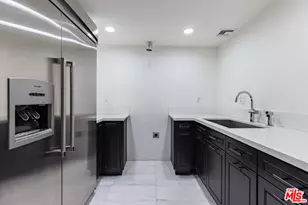 121 S Palm Dr, Beverly Hills, CA 90212 - Photo 35