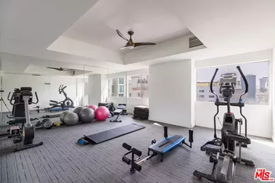 121 S Palm Dr #401, Beverly Hills, CA 90212 - Photo 37