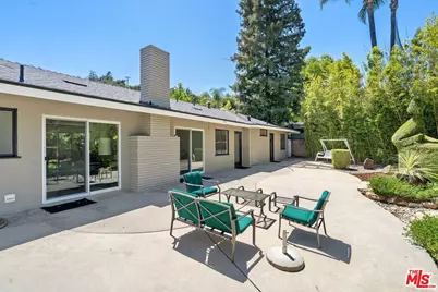 4642 Cerrillos Dr, Woodland Hills, CA 91364 - Photo 15