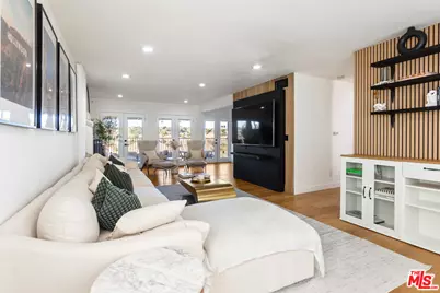 4243 Don Carlos Dr, Los Angeles, CA 90008 - Photo 41