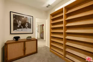 8835 Crescent Dr, Los Angeles, CA 90046 - Photo 13