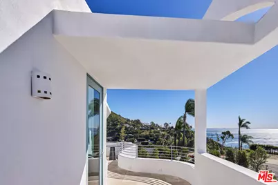 3885 Rambla Orienta, Malibu, CA 90265 - Photo 3