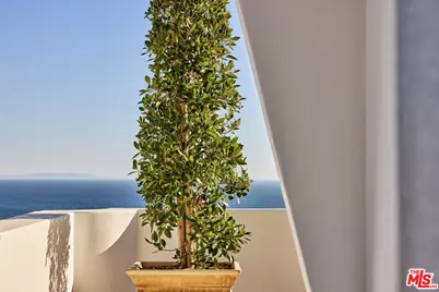 3885 Rambla Orienta, Malibu, CA 90265 - Photo 23