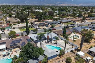 369 E Van Koevering St, Rialto, CA 92376 - Photo 27