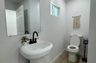 9607 Evers Ave, Los Angeles, CA 90002 - Photo 23