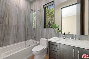 1754 Clear View Dr, Beverly Hills, CA 90210 - Photo 33