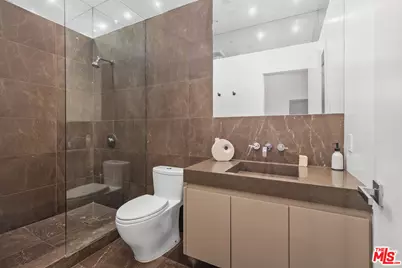 613 Westmount Dr, West Hollywood, CA 90069 - Photo 19