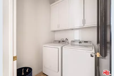 4943 Rosewood Ave #104, Los Angeles, CA 90004 - Photo 21