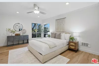 8400 De Longpre Ave #209, West Hollywood, CA 90069 - Photo 13