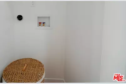 1440 W 91st Pl, Los Angeles, CA 90047 - Photo 21