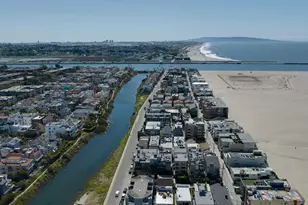 16 Quarterdeck St, Marina del Rey, CA 90292 - Photo 23