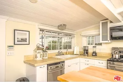 2323 Grand Canal, Venice, CA 90291 - Photo 9