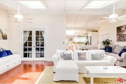 2323 Grand Canal, Venice, CA 90291 - Photo 17