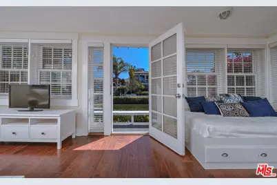 2323 Grand Canal, Venice, CA 90291 - Photo 5