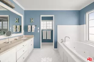 1247 10th St, Santa Monica, CA 90401 - Photo 9
