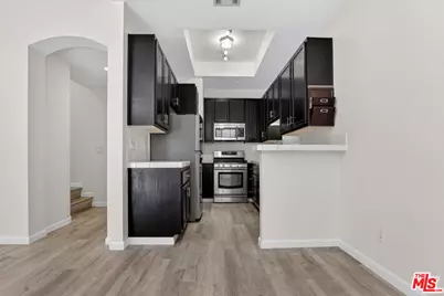 11112 La Maida St #14, North Hollywood, CA 91601 - Photo 9
