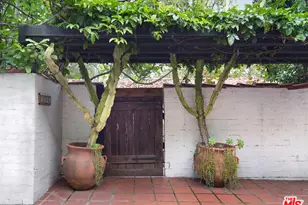 2840 Seattle Dr, Los Angeles, CA 90046 - Photo 3