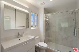 1745 Viewmont Dr, West Hollywood, CA 90069 - Photo 33