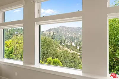 2700 Glendower Ave, Los Angeles, CA 90027 - Photo 29