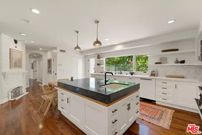 2700 Glendower Ave, Los Angeles, CA 90027 - Photo 11