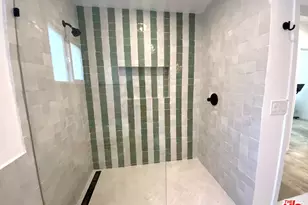 8462 Kirkwood Dr, Los Angeles, CA 90046 - Photo 23