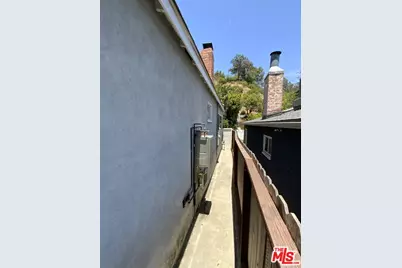 8462 Kirkwood Dr, Los Angeles, CA 90046 - Photo 47