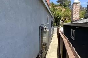 8462 Kirkwood Dr, Los Angeles, CA 90046 - Photo 47