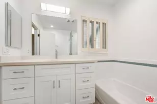 6204 S Corning Ave, Los Angeles, CA 90056 - Photo 29