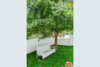 1882 Lucretia Ave, Los Angeles, CA 90026 - Photo 39