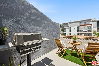 1222 N Kings Rd #8, West Hollywood, CA 90069 - Photo 29