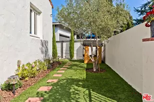 3447 Primera Ave, Los Angeles, CA 90068 - Photo 13