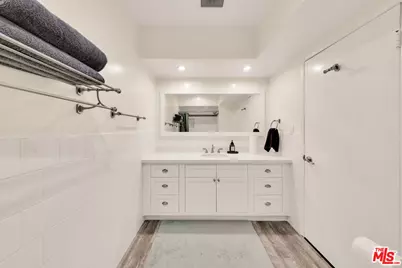 15248 Dickens St #103, Sherman Oaks, CA 91403 - Photo 13