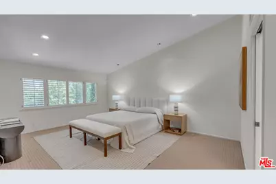 2738 Claray Dr, Los Angeles, CA 90077 - Photo 13