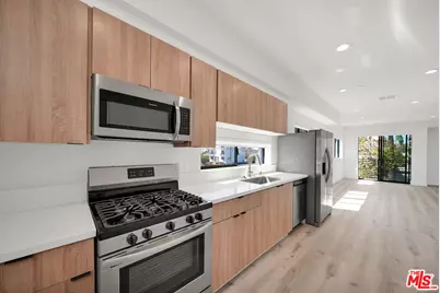 406 N Kenmore Ave, Los Angeles, CA 90004 - Photo 3