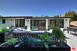 15431 Milbank St, Encino, CA 91436 - Photo 39